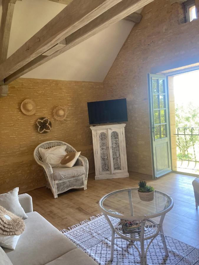 Вілла Logis Des 4 Fees Et Son Bain Nordique Sainte-Nathalene Екстер'єр фото